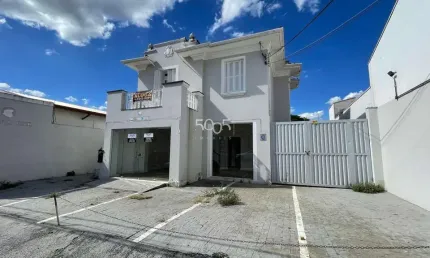 Casa comercial assobradada à venda ou locação, bem localizada na Rua Floriano Peixoto em Itu/SP, com 281m² de construção e 481m²  de terreno