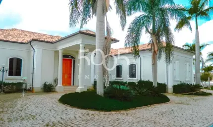 BelÍssima residência disponível para venda no Condomínio Fazenda Vila Real em Itu, com 6.800 m² de área total sendo 1.053 m² de construção.