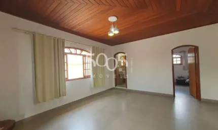 Casa de condomínio à venda no Condomínio Portella em Itu, com 5 suítes, 400m² de área construída.