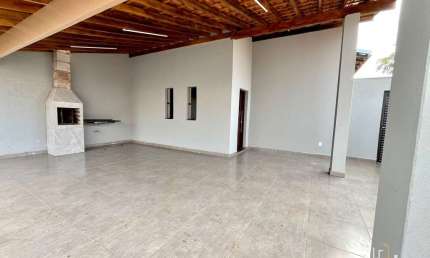 Casa com 3 quartos à venda no Centro, Barretos 