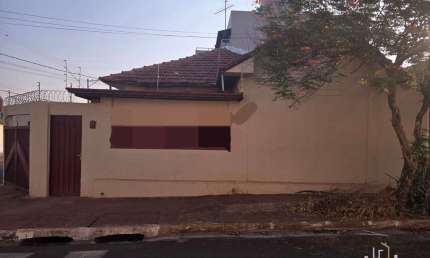 Casa com 3 quartos à venda no Baroni, Barretos 