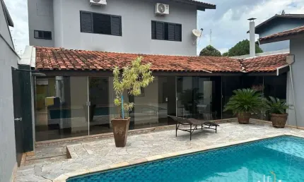 Casa com 3 quartos à venda no Centro, Barretos 