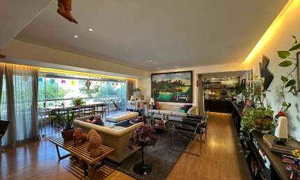 MC - Oportunidade para morar em um apartamento com 312m2 com sensação de morar em casa no bairro dos Aflitos!