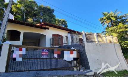 Casa comercial com 2 salas à venda no Garcia, Blumenau , 200 m2 por R$ 780.000