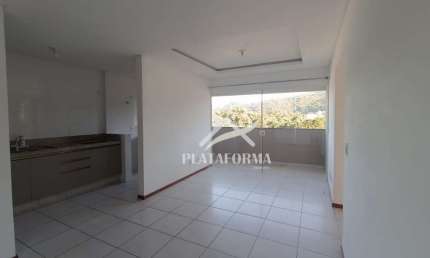 Apartamento com 2 quartos para alugar no Velha, Blumenau , 73 m2 por R$ 2.200