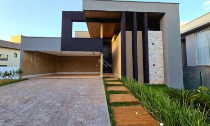 Casa em condomínio fechado com 4 quartos à venda na Rua Lago 1, Condomínio do Lago, Goiânia
