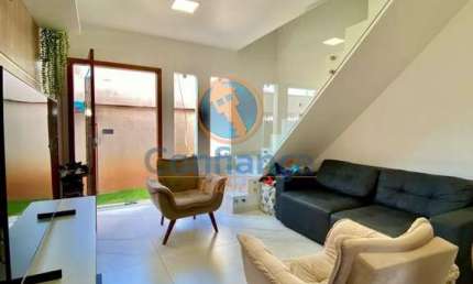 Casa individual 3 quartos sendo 1 suíte com varanda | 2 vagas cobertas | 171 m² Em Portal de Jacaraípe, Serra/ES