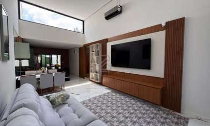 Venda casa linear e porteira fechada de 3 quartos no Condomínio Grand Park - Campo Grande