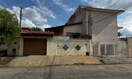 Casa com 3 quartos à venda na Alameda dos Unsidiuns, 249, Jardim Simus, Sorocaba