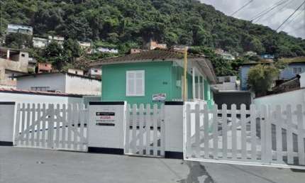 Casa com edícula 2 dorms para locação em Santos Rua Napoleão Laureano