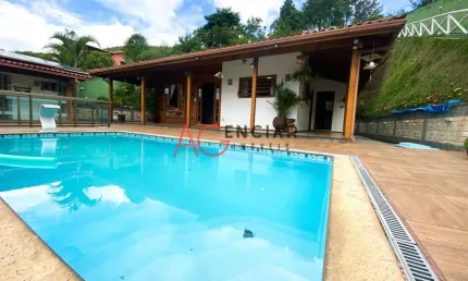 Casa à venda no bairro Albuquerque - Teresópolis/RJ