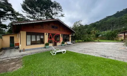Casa à venda no bairro Carlos Guinle - Teresópolis/RJ