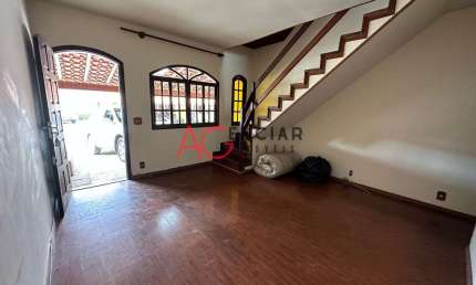 Casa à venda no bairro Parque São Luiz - Teresópolis/RJ