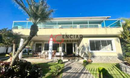 Casa à venda no bairro Carlos Guinle - Teresópolis/RJ
