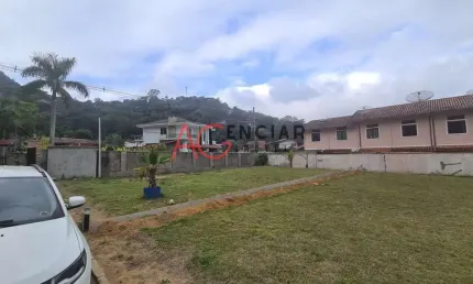 Terreno à venda no bairro Parque do Imbui - Teresópolis/RJ