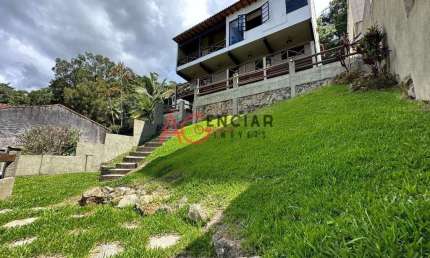 Casa à venda no bairro Parque do Ingá - Teresópolis/RJ