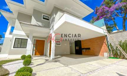 Casa à venda no bairro Carlos Guinle - Teresópolis/RJ