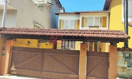 Casa à venda no bairro Parque do Ingá - Teresópolis/RJ