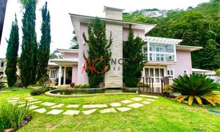 Casa à venda no bairro Parque do Imbui - Teresópolis/RJ