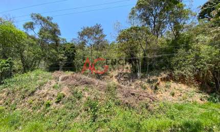 Terreno à venda no bairro Carlos Guinle - Teresópolis/RJ
