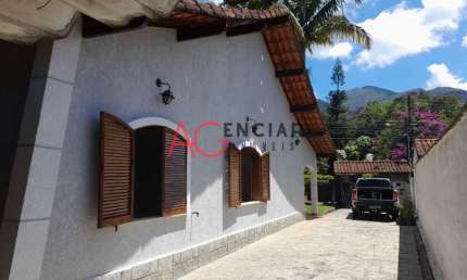 Casa à venda no bairro Carlos Guinle - Teresópolis/RJ