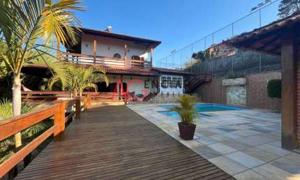 Casa à venda no bairro Albuquerque - Teresópolis/RJ