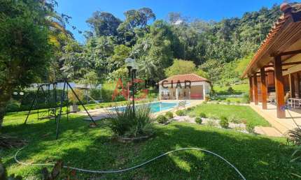 Casa em condomínio fechado com 5 quartos para alugar no Carlos Guinle, Teresópolis 