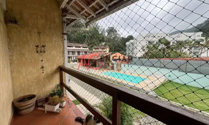 Casa à venda no bairro Pimenteiras - Teresópolis/RJ