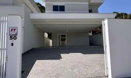 Casa com 4 quartos à venda na Rua Campo Alegre, 50, Glória, Joinville