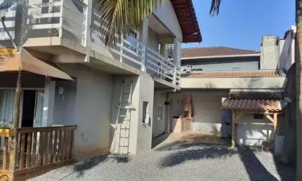 CASA no JOÃO COSTA com 6 quartos para VENDA, 214 m²