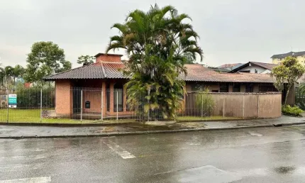 Casa com 3 quartos à venda no América, Joinville 