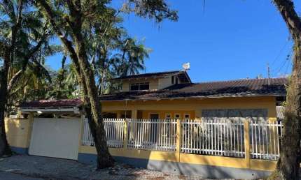 CASA no BOM RETIRO com 3 quartos para LOCAÇÃO, 160 m²