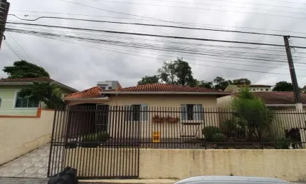 Casa com 3 quartos à venda na Rua Luís Perini, 139, Itaum, Joinville