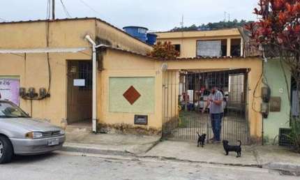 Casa no Parque Mambucaba (Perequê) próximo a Rodovia