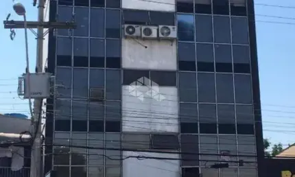 Apartamento à venda no bairro Passo D'areia, em Porto Alegre.