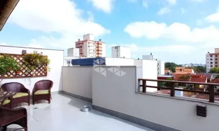 A venda Cobertura 3 dormitórios, 2 vagas de garagem, no bairro Vila Ipiranga, em Porto Alegre/RS