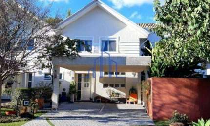 Casa para venda possui 205 m2 com 3 quartos em Alphaville -SP
