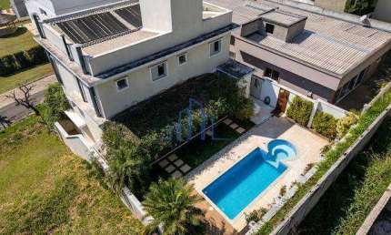 Casa com 3 dormitórios à venda, 245m² por R$ 2.195.000,00 - Alphaville