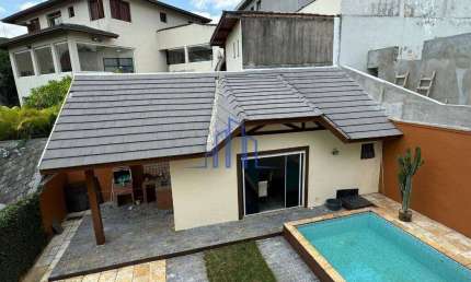 Casa com 4 quartos sendo 4 suítes  e 360 m2 - Venda - Alphaville