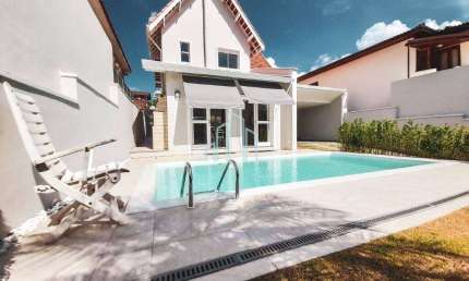 Casa com 3 quartos, 300 m² - venda ou aluguel por R$ 20.500,00/mês - Alphav