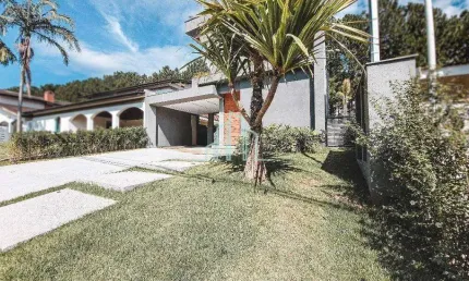 Casa 300m², 4 dormitórios a venda ou aluguel por R$ 35.000 - Alphaville/SP