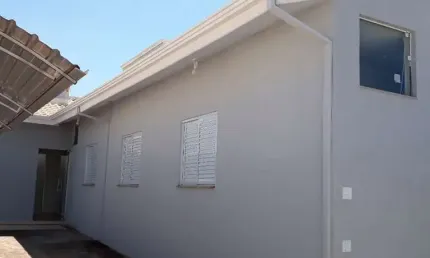 Casa à Venda em Jardim Santa Cruz - 3 Dormitórios por R$320.000