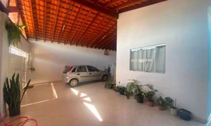 Casa à Venda em Jardim Eldorado - 3 Dormitórios, R$370 mil