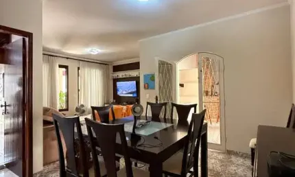 Venda: Casa 3 Dormitórios no Parque Cambuí - Mogi Guaçu
