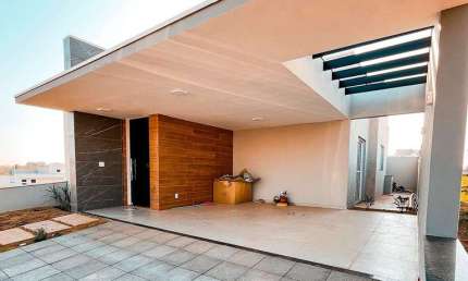 Casa em Mogi Mirim: 3 Dormitórios, 1 Suíte por R$850 mil