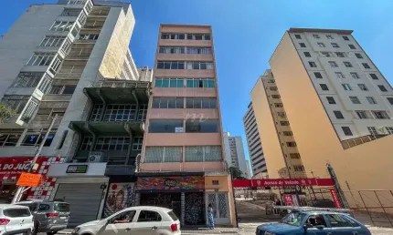 Apartamento à venda na Rua Augusta – 2 suítes, localização privilegiada!