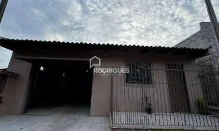 Casa com 2 quartos à venda na Avenida das Américas, 1125, Duque de Caxias, São Leopoldo por R$ 355.000