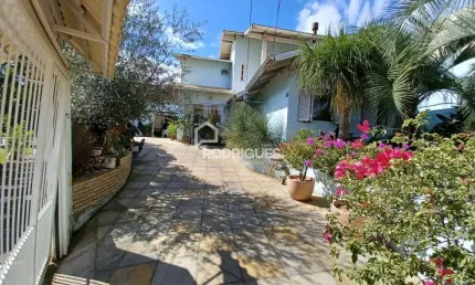 Casa com 3 quartos à venda na Rua Emília Prass, 161, Padre Reus, São Leopoldo por R$ 690.000