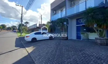 Ponto comercial para alugar na São Leopoldo, 61, Centro, Portão por R$ 1.335