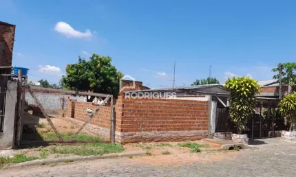 Terreno à venda na Francisco Soares Cardoso, 44, Santos Dumont, São Leopoldo por R$ 120.000